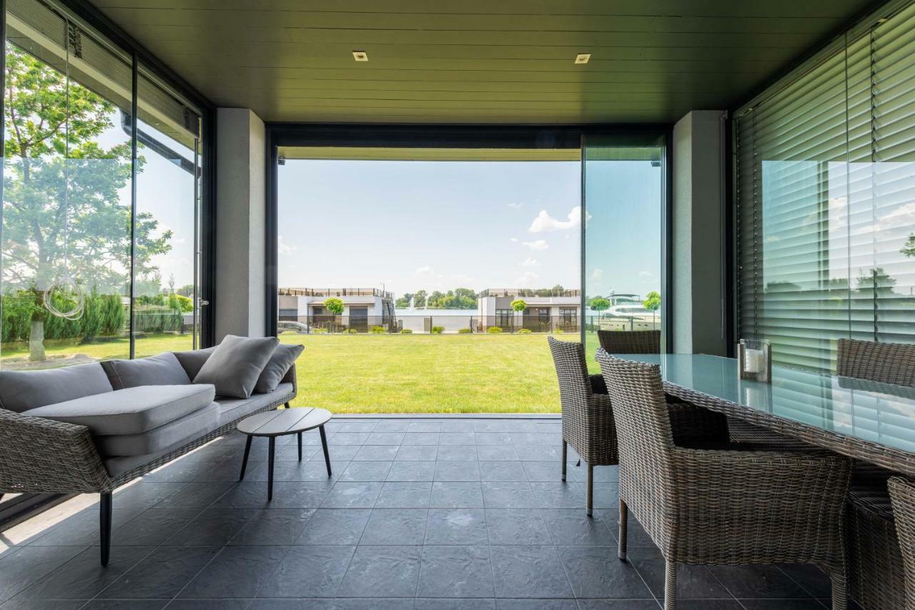 Riviera Zoloche Resort & Spa Vishenki  Εξωτερικό φωτογραφία